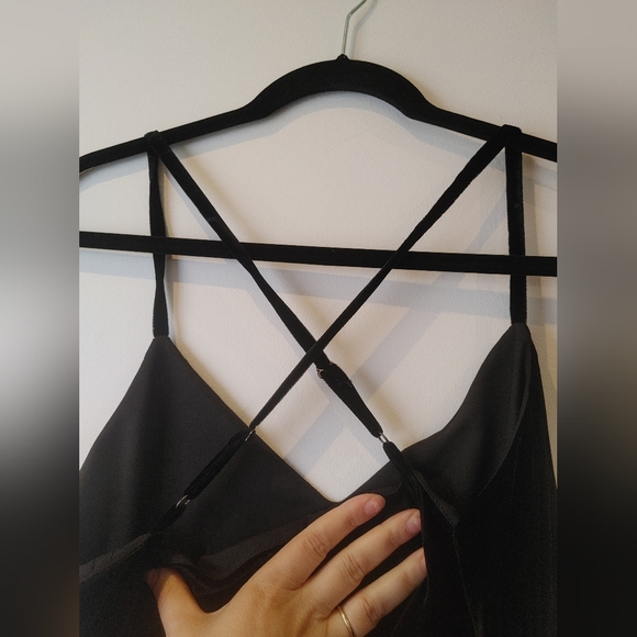 Chaser Brand Black Velvet Cris Cross Back Slip Dress Size Small - Picture 3 of 7